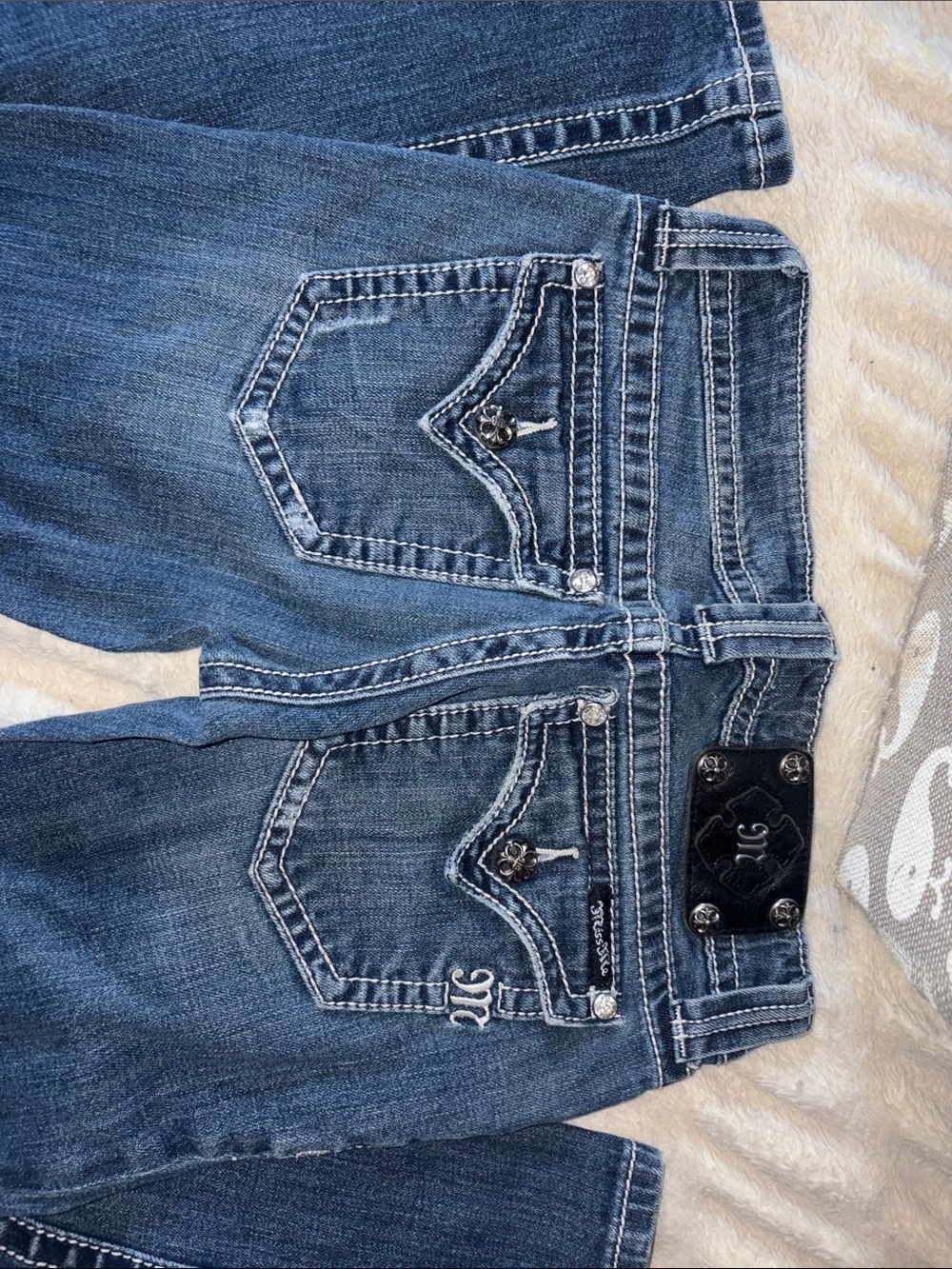 Miss Me Dark Blue Straight Leg Jeans with Decorative Back Pockets